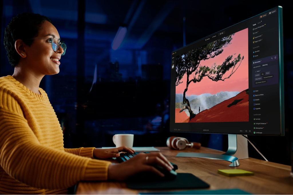 Easily Bring Studio-Level Quality Images to Your Brand Content with This $80 Bundle Easily Bring Studio-Level Quality Images to Your Brand Content with This $80 Bundle